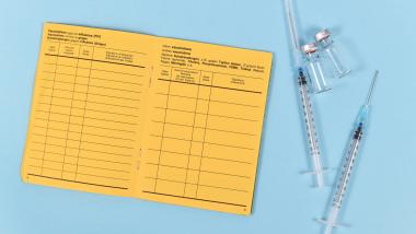 Impfen: Impfbuch, Spritzen und Impfdosis